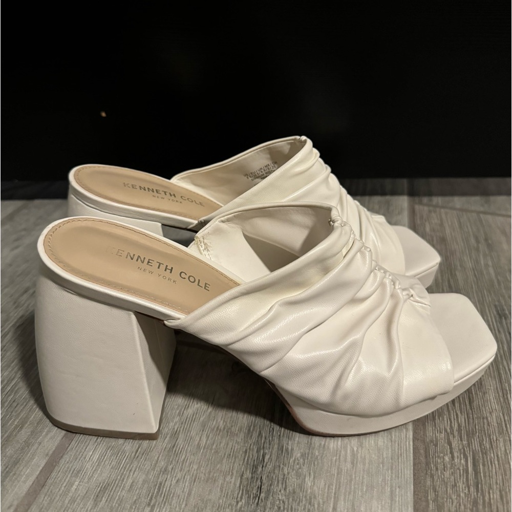 Kenneth Cole Scrunch Block Heel - Size 8.5